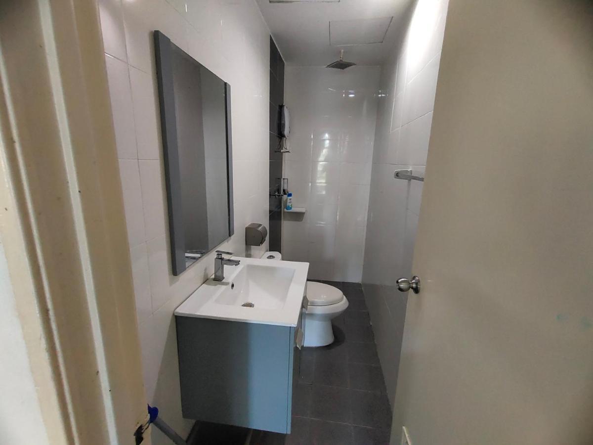 2 Rooms Homestay Deviana Wakaf Che Yeh Kota Bharu Exterior photo